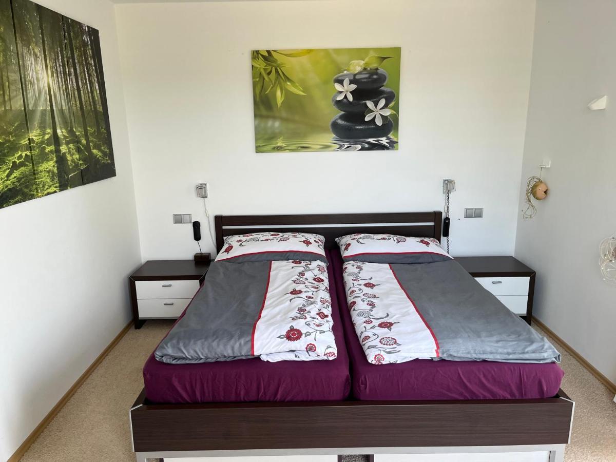 Apartman S Wellness Sluzbami Čerčany Zewnętrze zdjęcie