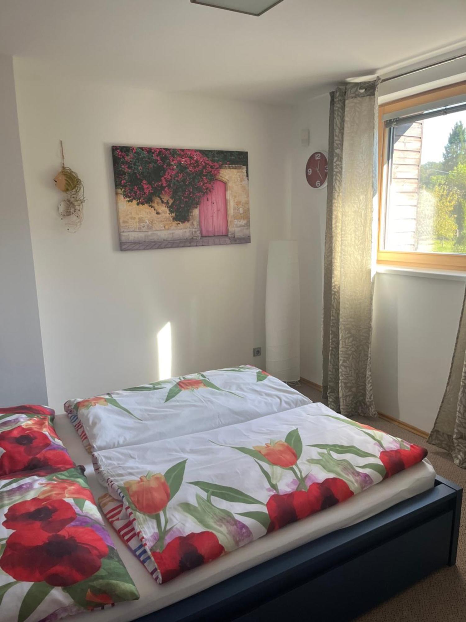 Apartman S Wellness Sluzbami Čerčany Zewnętrze zdjęcie