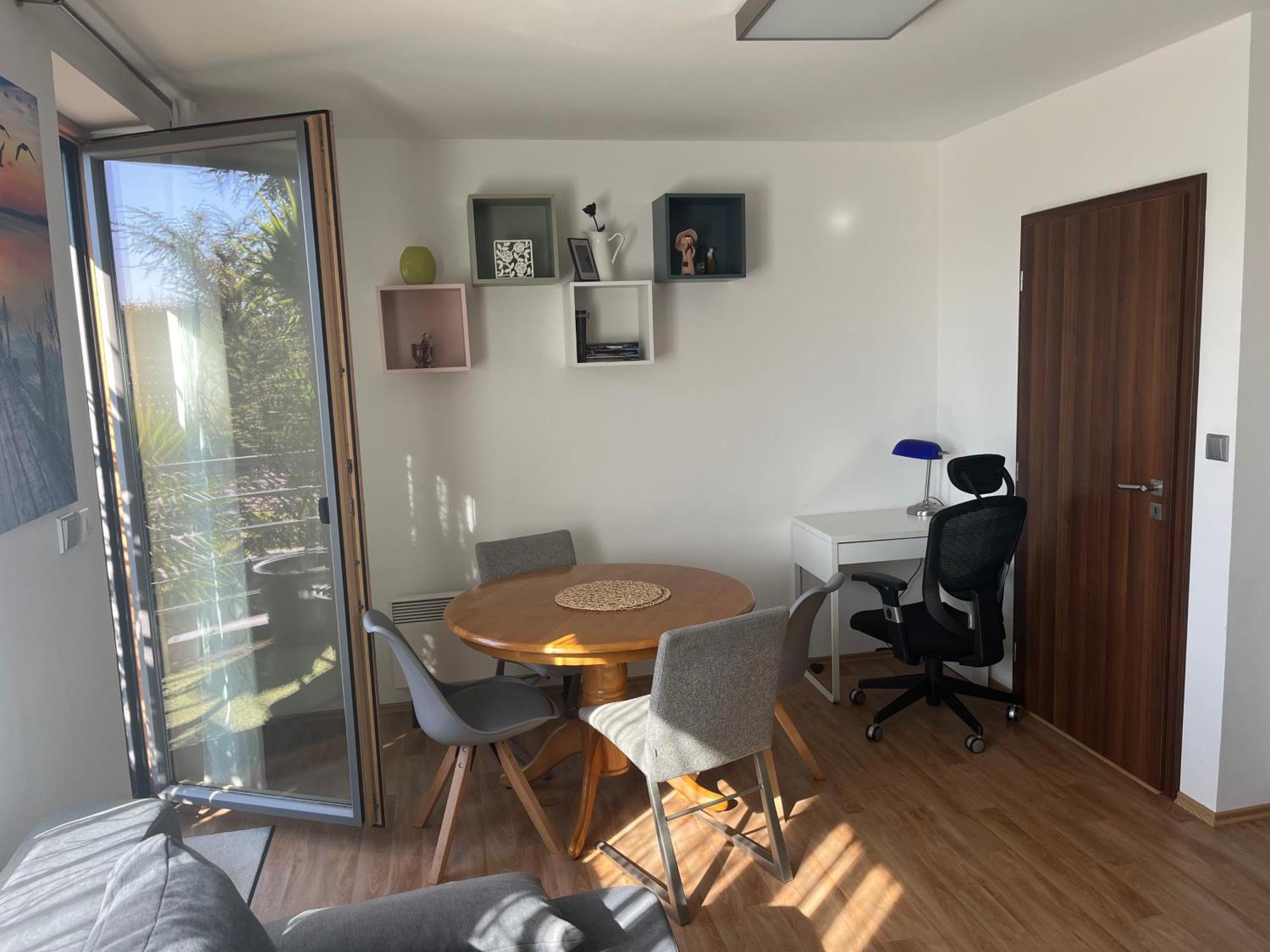 Apartman S Wellness Sluzbami Čerčany Zewnętrze zdjęcie